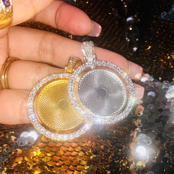 One of a kind beautiful hand made custom rotating memory pendant charm huge sale - Picture 5 of 11